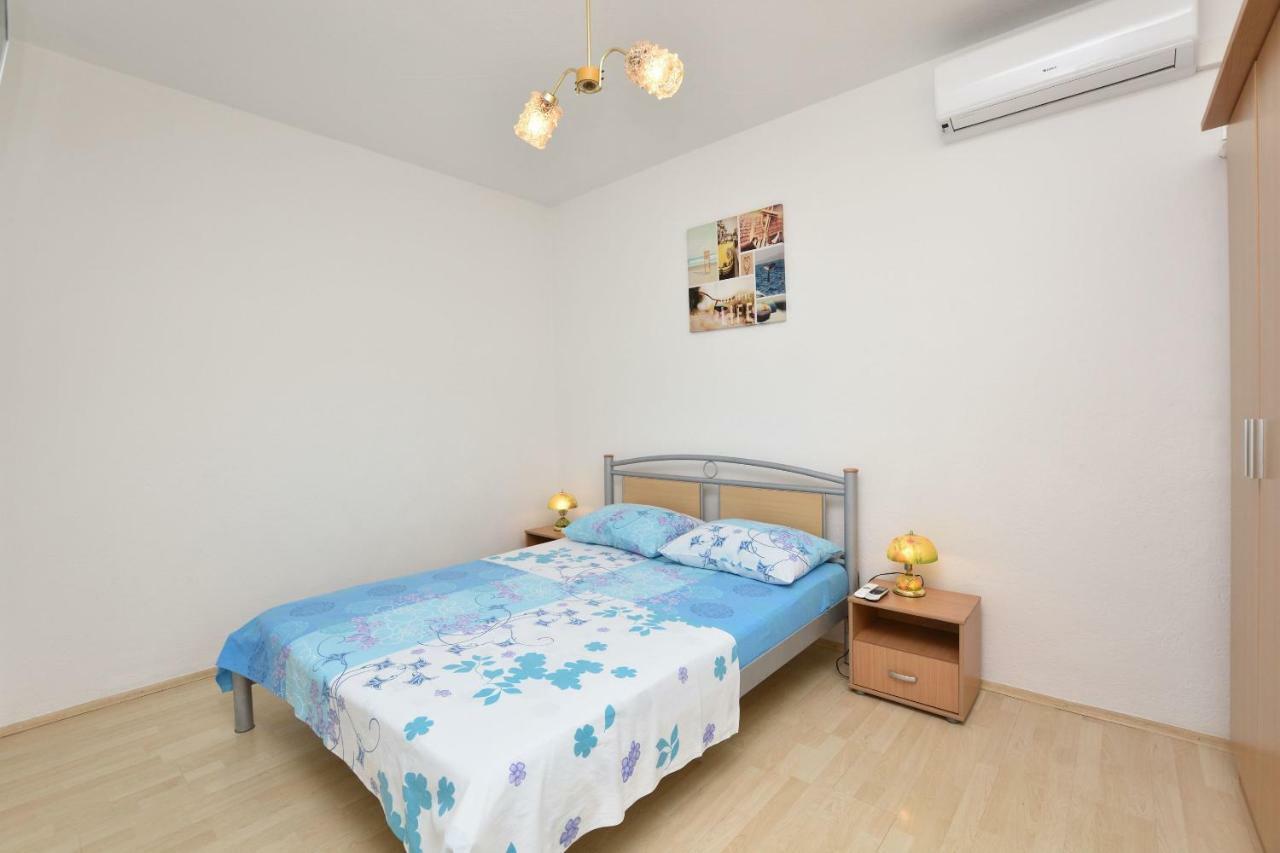 Apartment Dijo I Primošten المظهر الخارجي الصورة